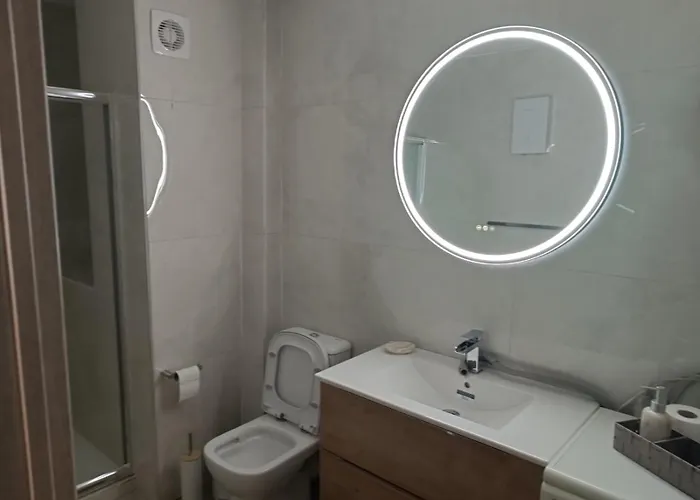 Comfortable Beachfront * Lutráki