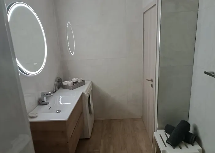 Comfortable Beachfront Apartman Lutráki